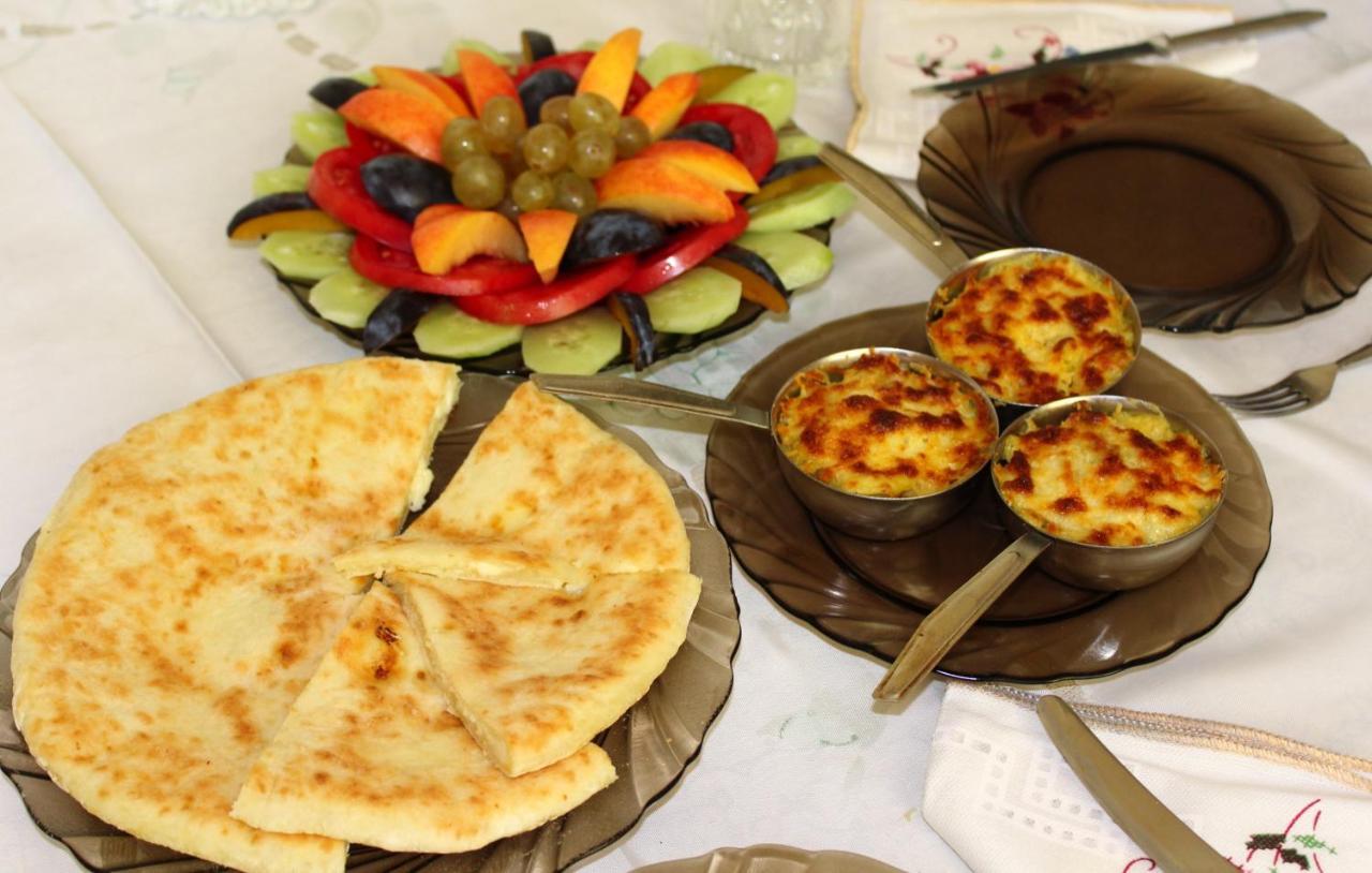 Guest House On Gia Abesadze Street Tbilisi Ngoại thất bức ảnh